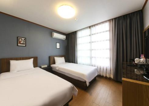 Lighthouse Beach Motel Sokcho Eksteriør bilde
